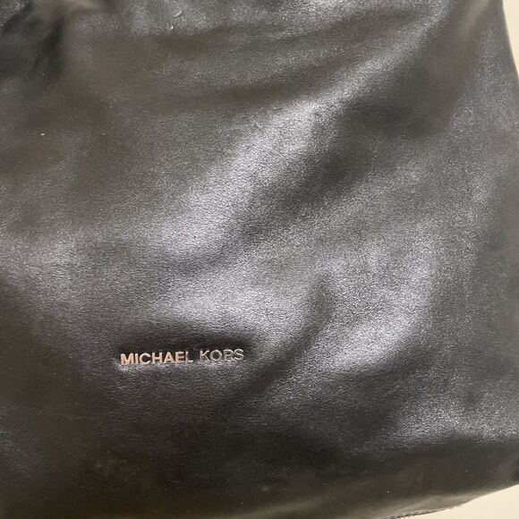 MICHAEL KORS Isabel Large Convertible Shoulder Bag Black Leather Snake Skin  - Picture 2 of 14